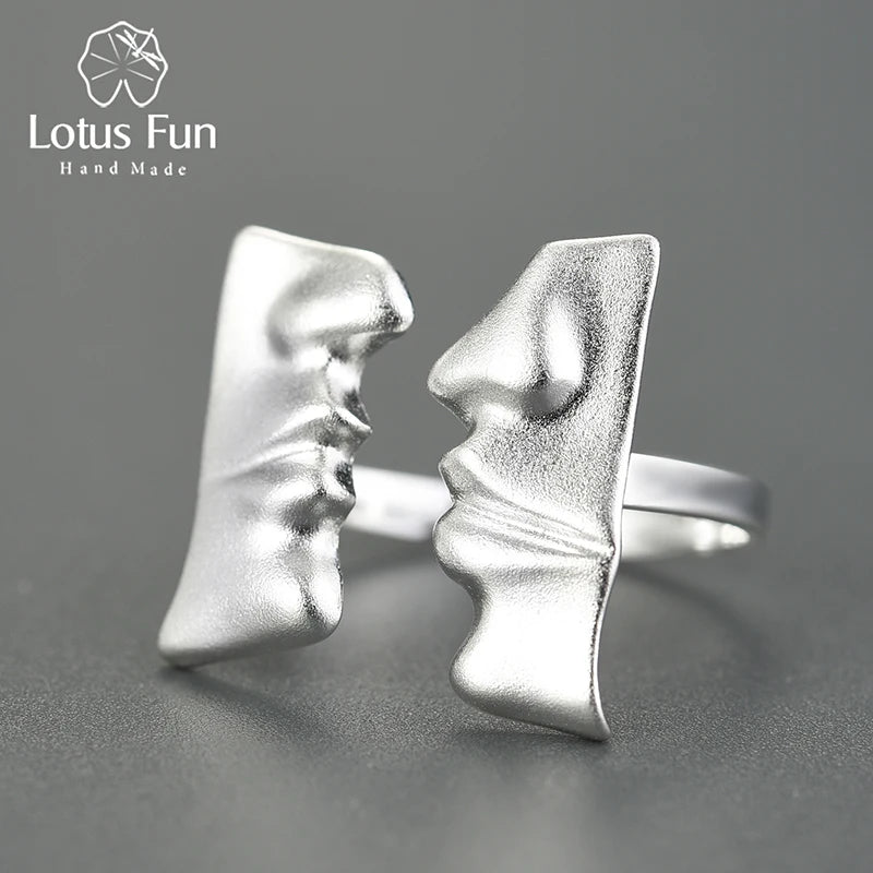 Face to Face Kiss Adjustable Ring