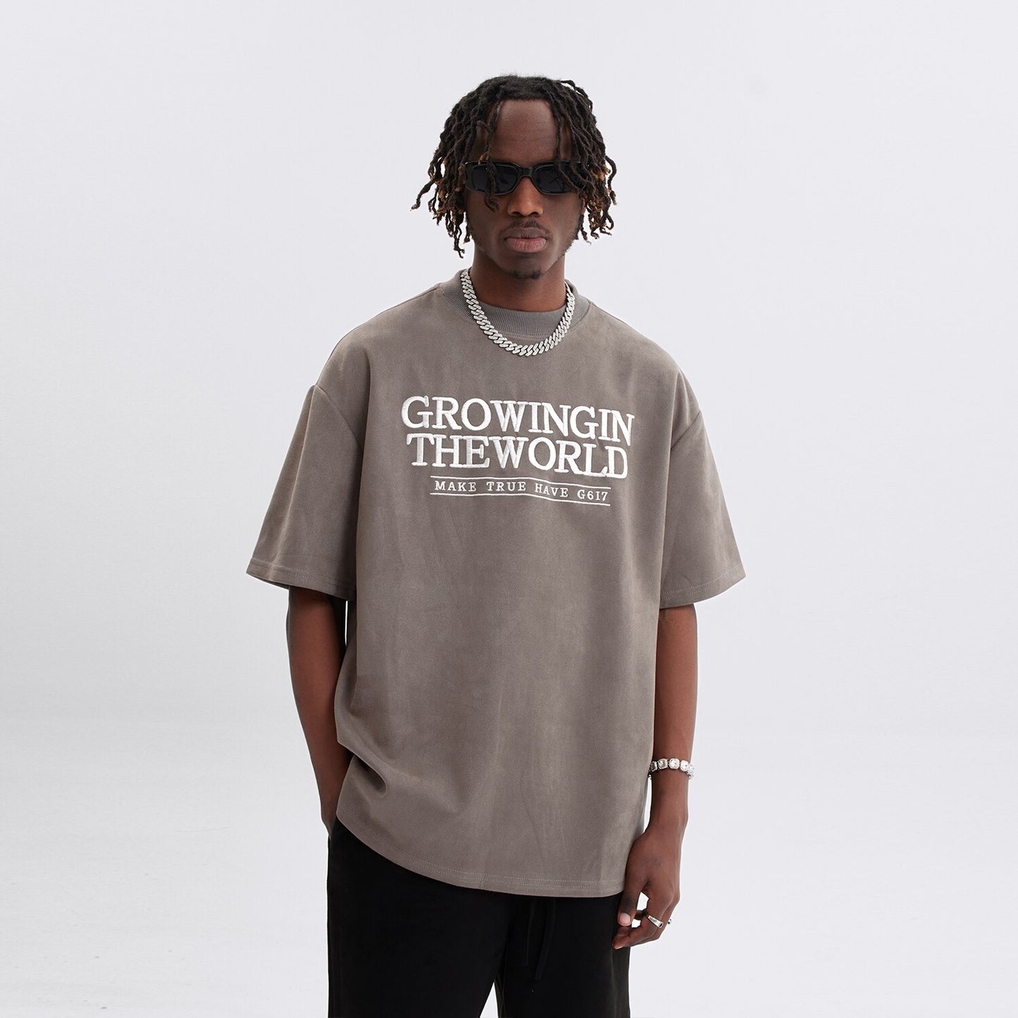 Growing In The World Embroidered Suede Short-sleeved T-Shirt