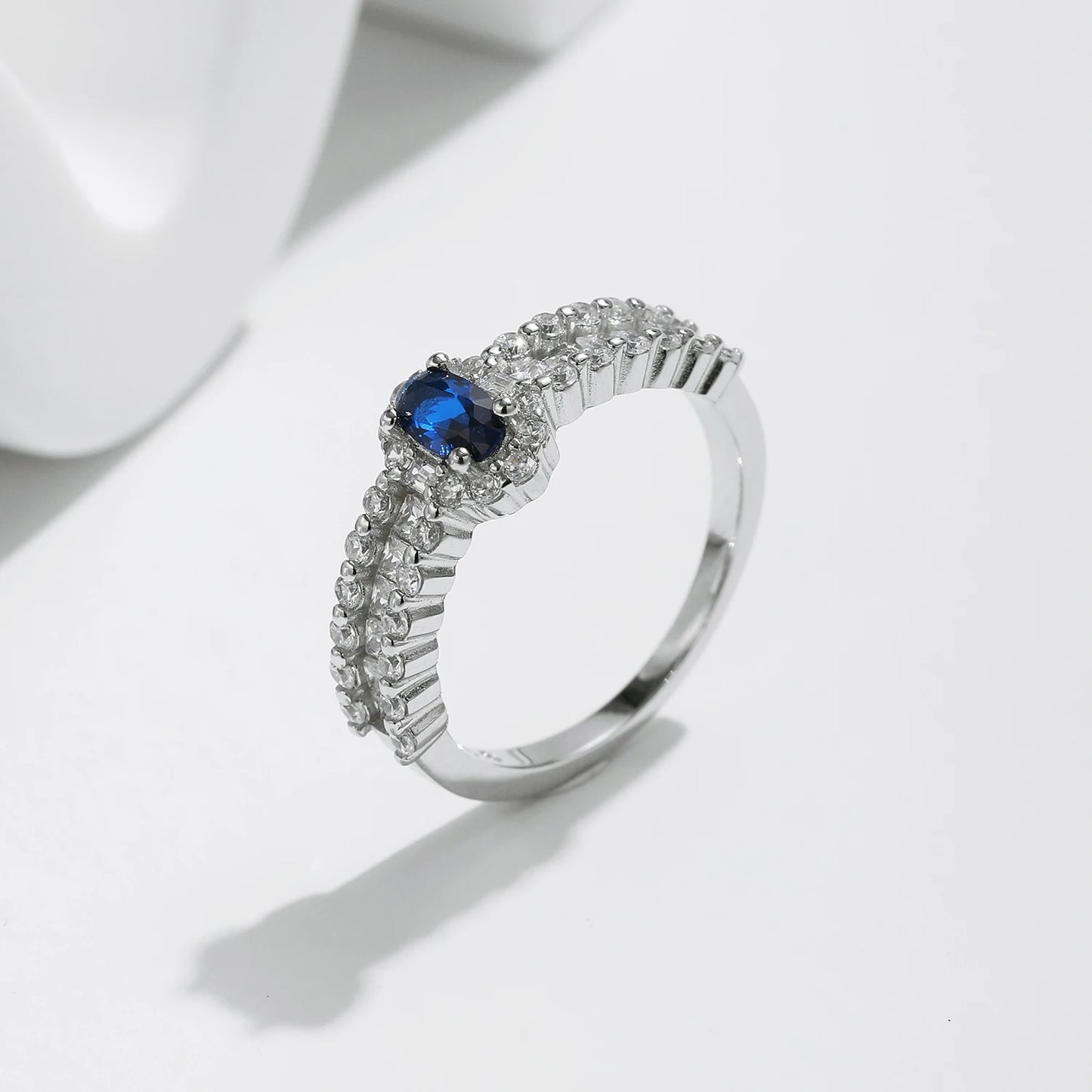 925 Sterling Silver Sparkling Royal Blue Oval CZ Ring