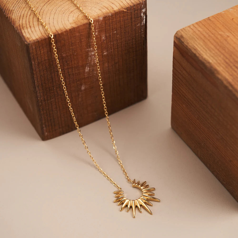 Flower Pendant Necklace