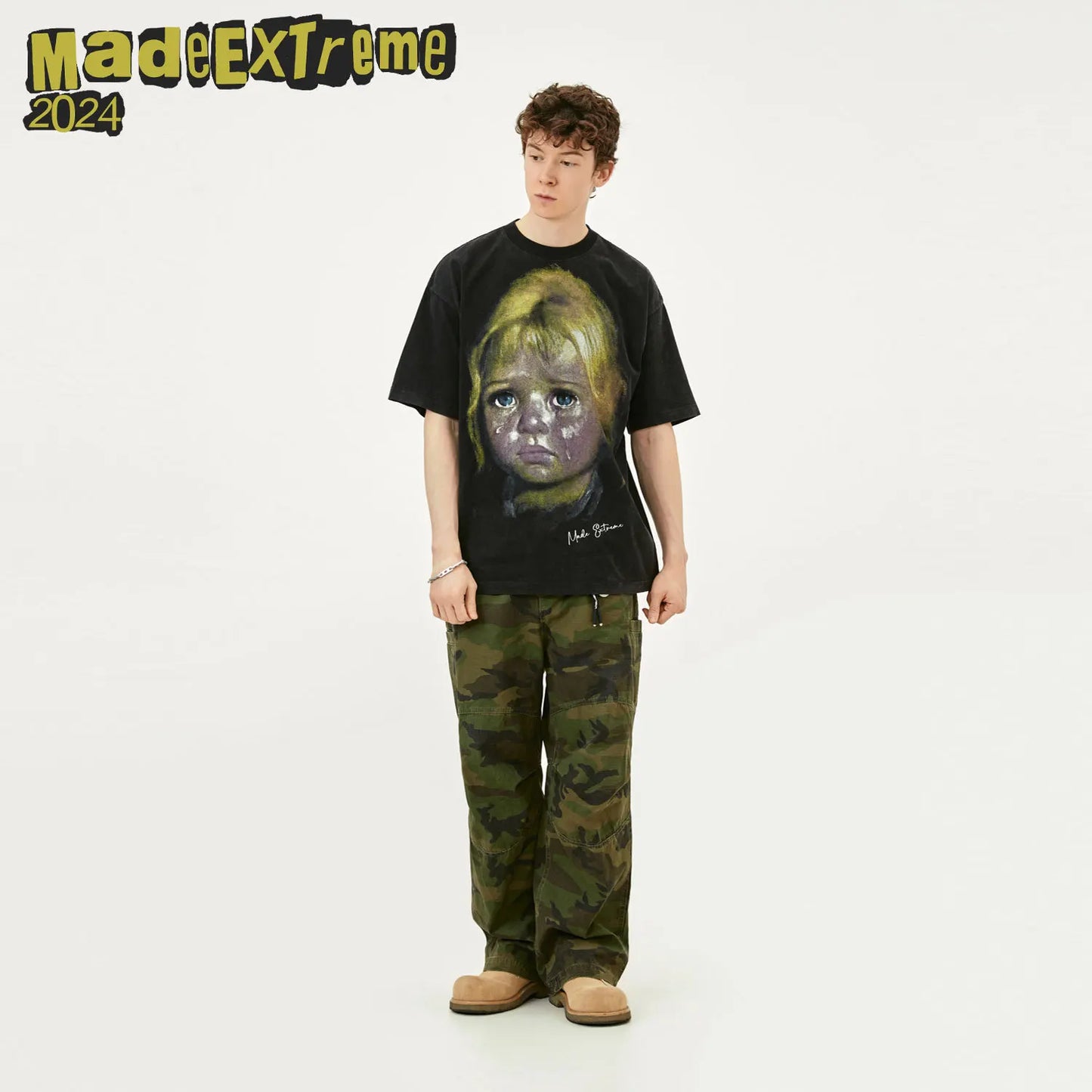 MADE EXTREME Printed Weeping Girl Graphic Short Sleeved Oversized T-shirt