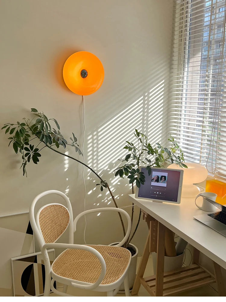 Bauhaus Donut Wall Lamp