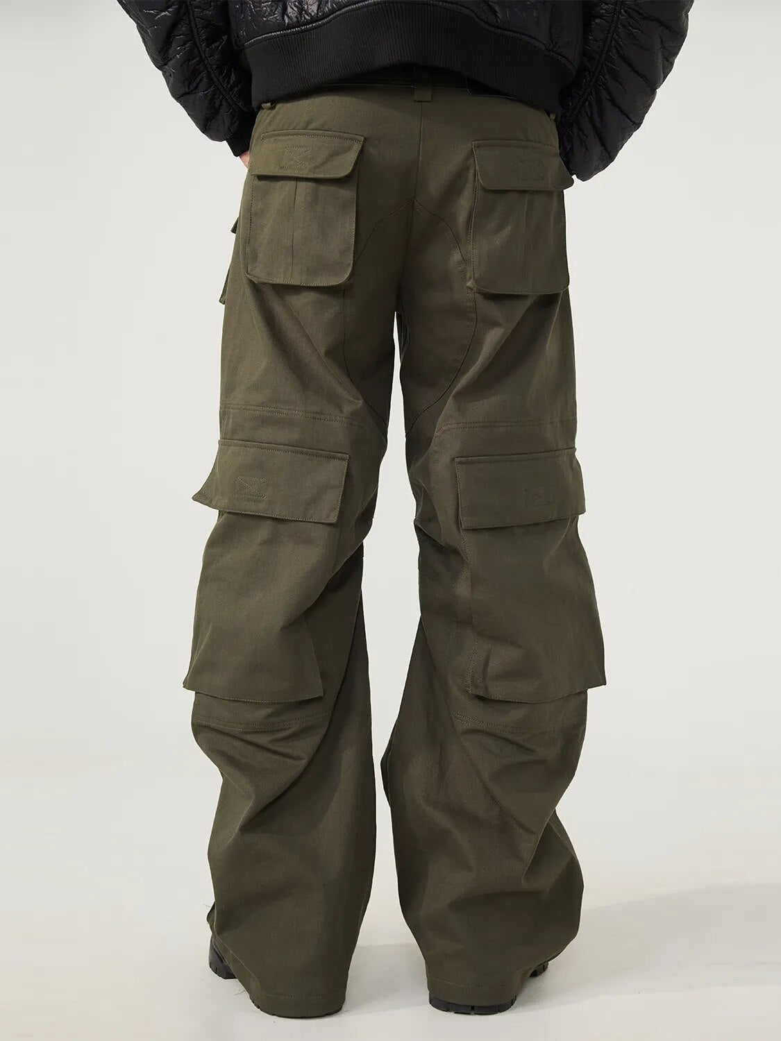 R69 multi-pocket wide-leg Cargo Pants