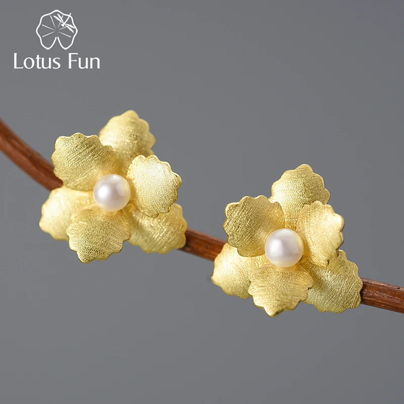 Natural Pearl Delicate Begonia Flower Stud Earrings