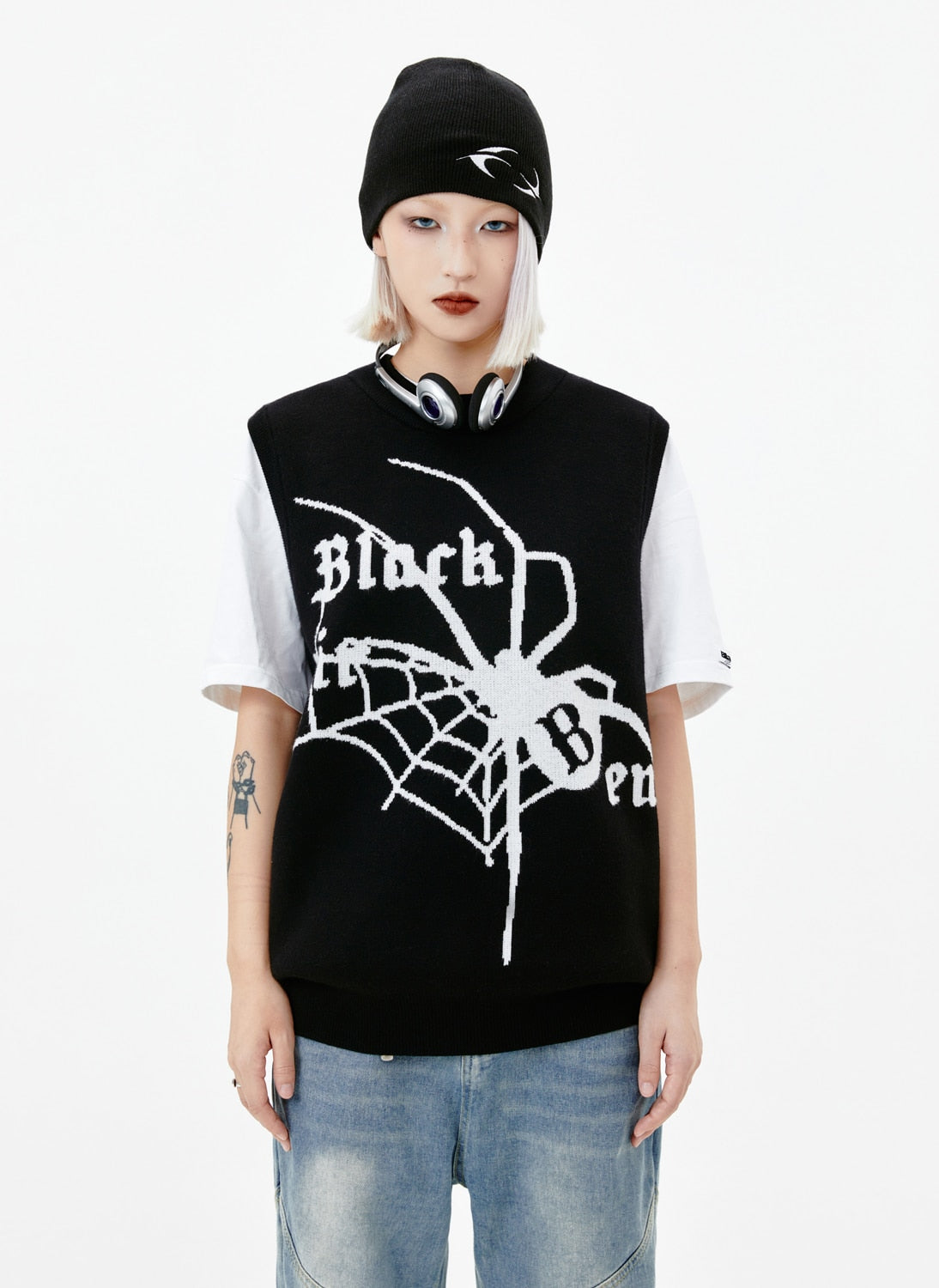 BLACK AIR Spider Jacquard Sweater Vest