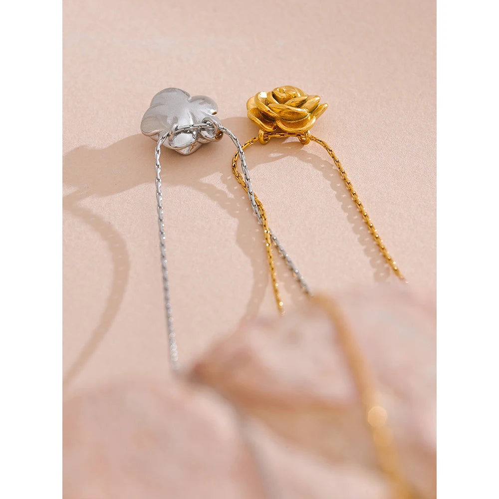 Stereoscopic Flower Pendant