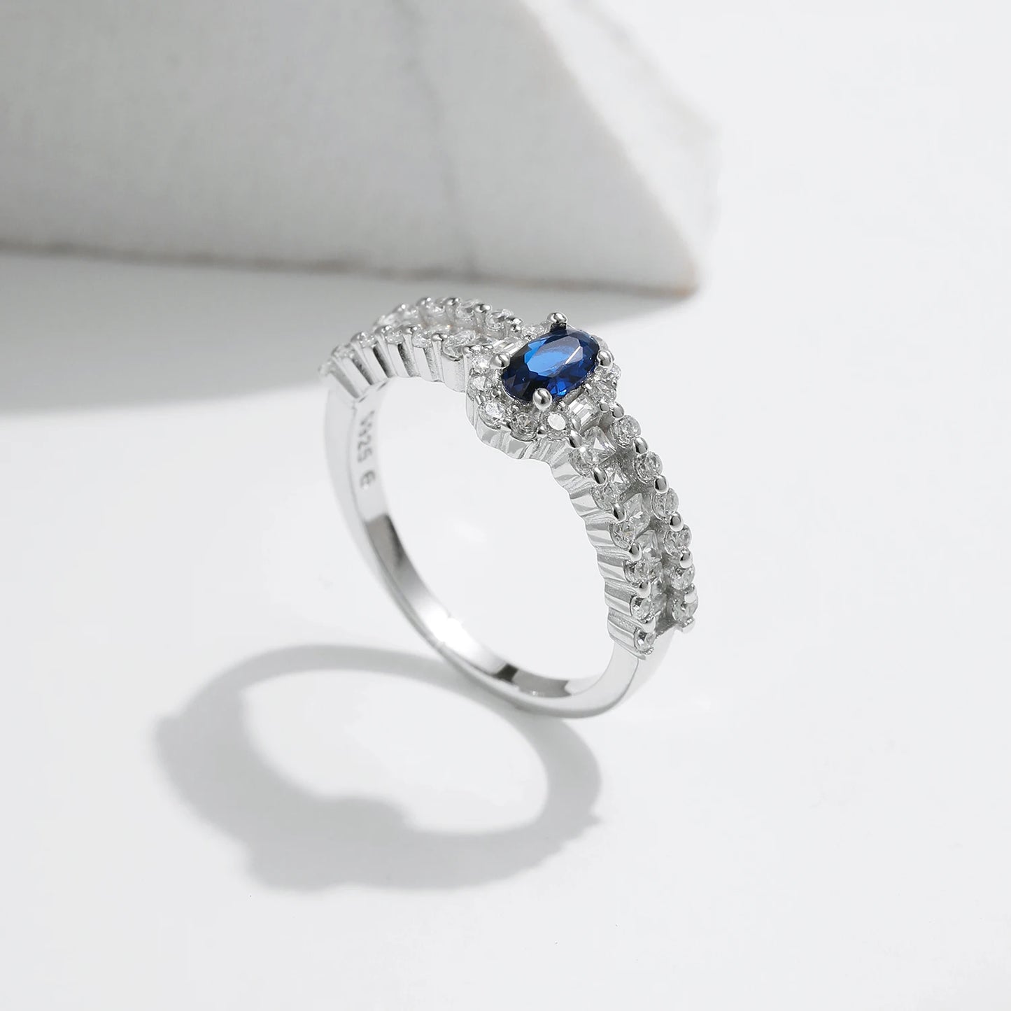 925 Sterling Silver Sparkling Royal Blue Oval CZ Ring